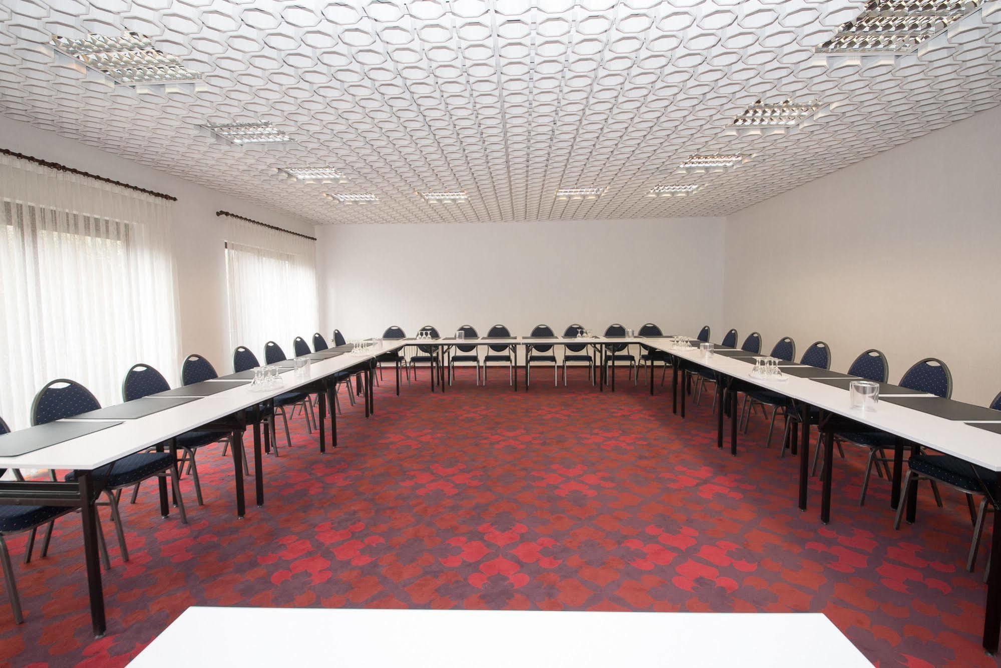 Hotel Meckenheim 3*